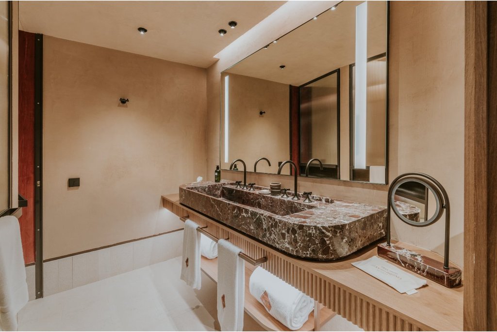 Private Pool Vineyards Suite