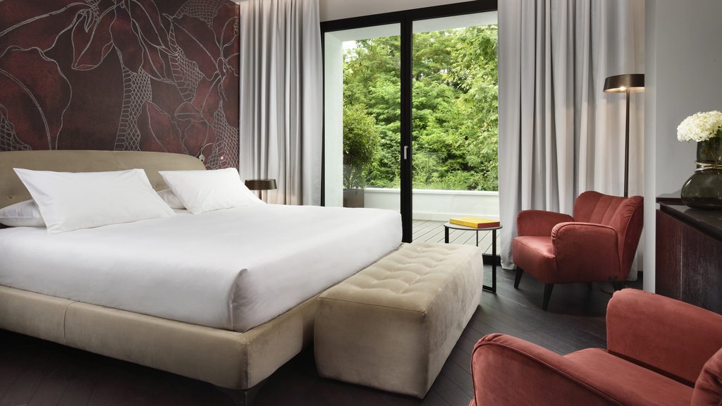 Spa Suite Lake View