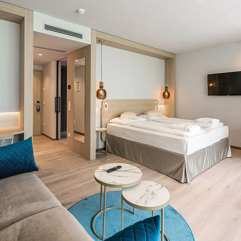 Double Room Boutique