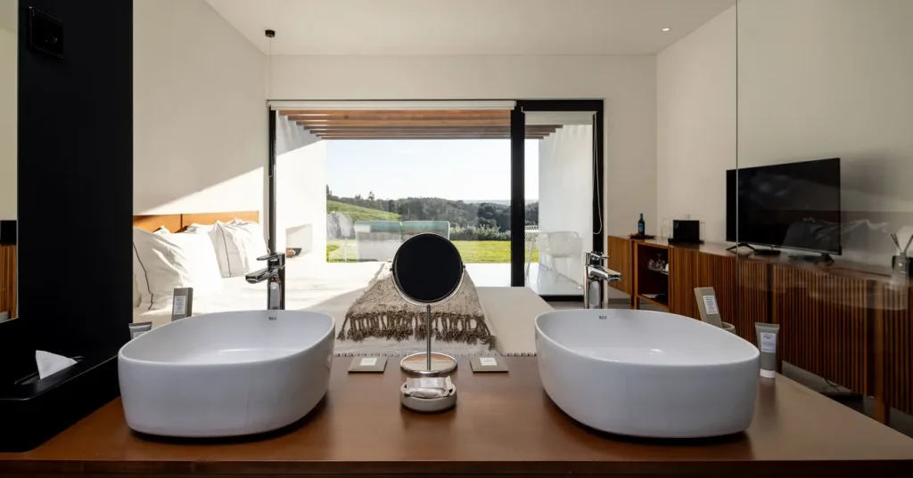 The LAND Suites
