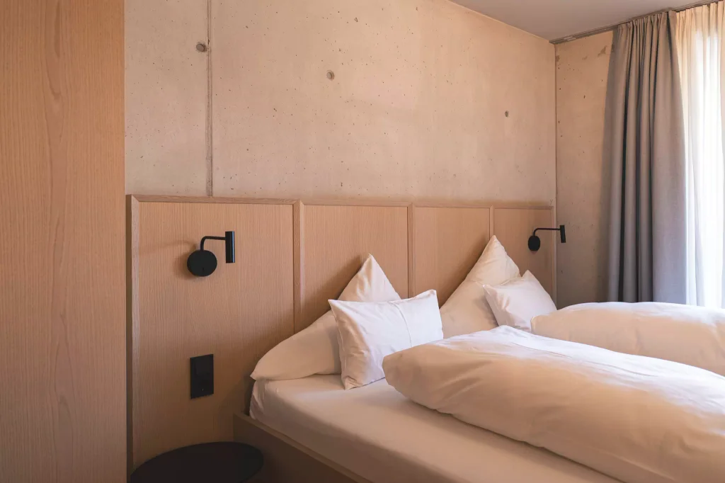 Room High 2