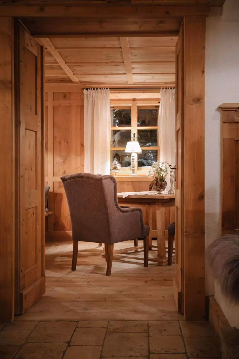 Fireplace Suite Deluxe 95