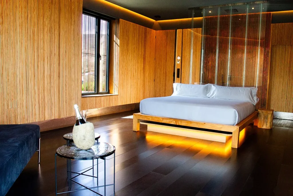 Mountain View Room