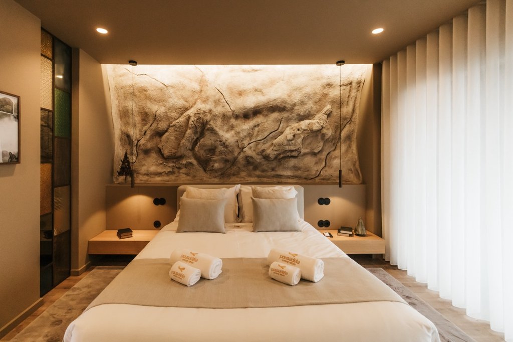 Boulders rooms (general type)