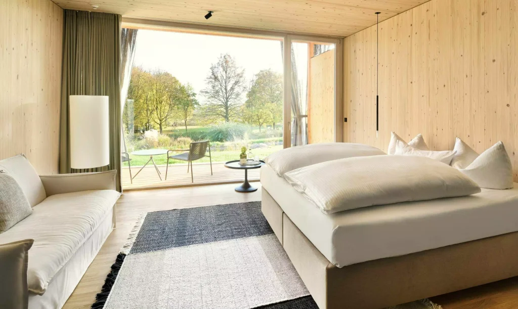 Double Room Zeitgeist with Balcony