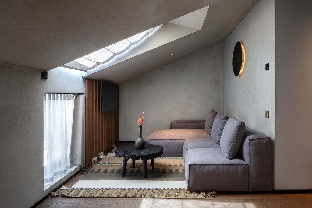 Lakeview Suite