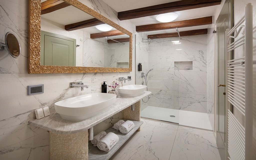Tradition Suite