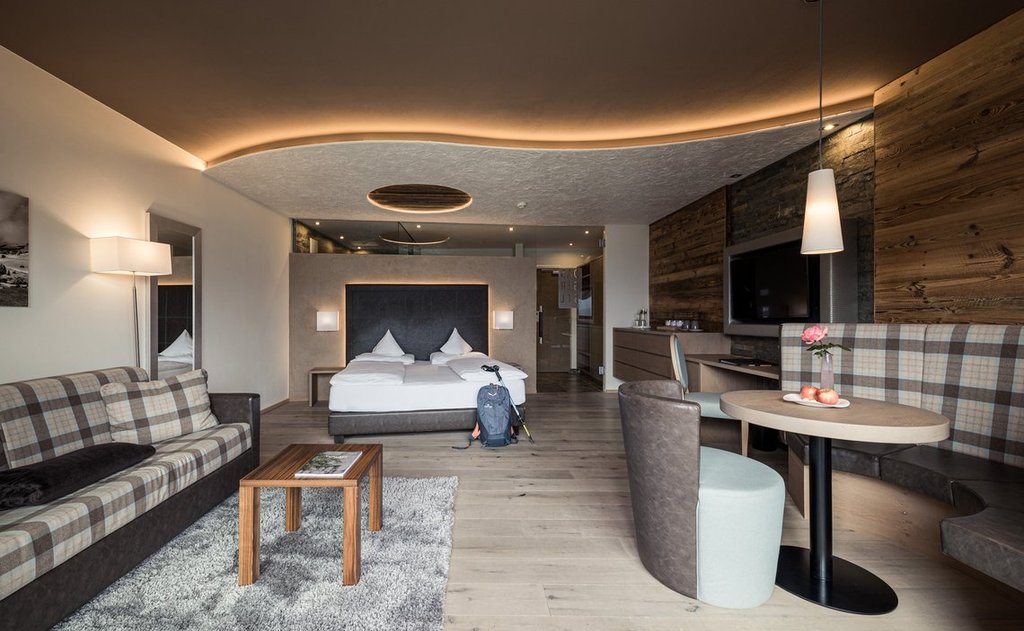 Pool Suite