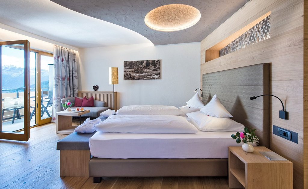 Honeymoon Suite