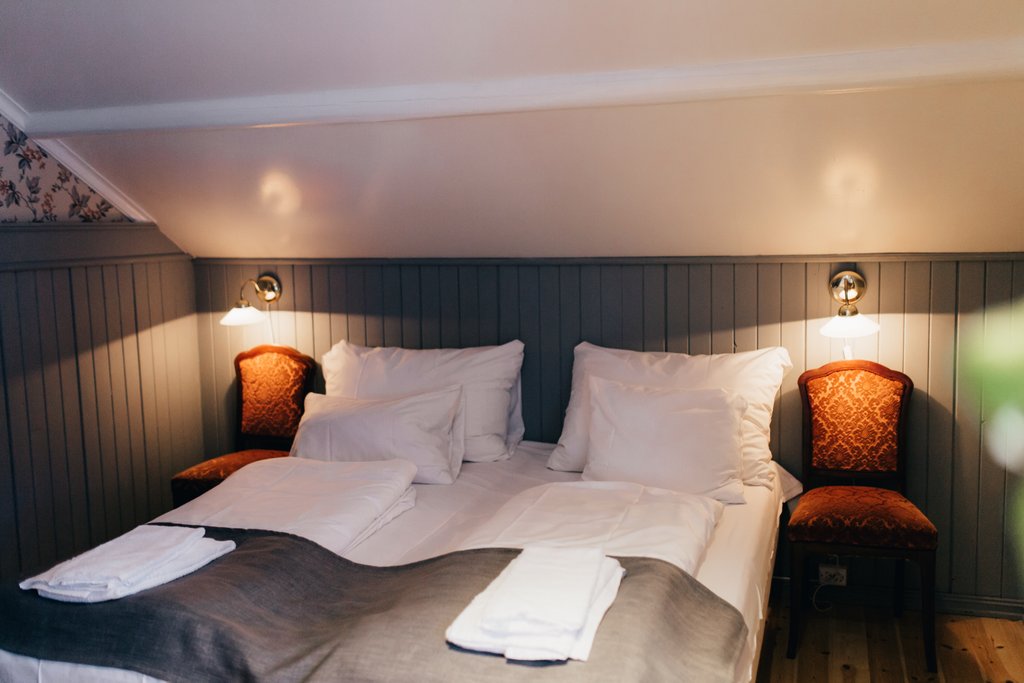 4 Persons Room
