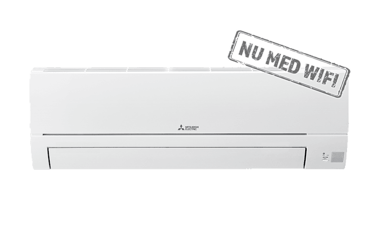 En vit Mitsubishi Electric luftkonditionering med elegant design. Enheten är väggmonterad och ger effektiv kylning och uppvärmning för inomhusklimat.