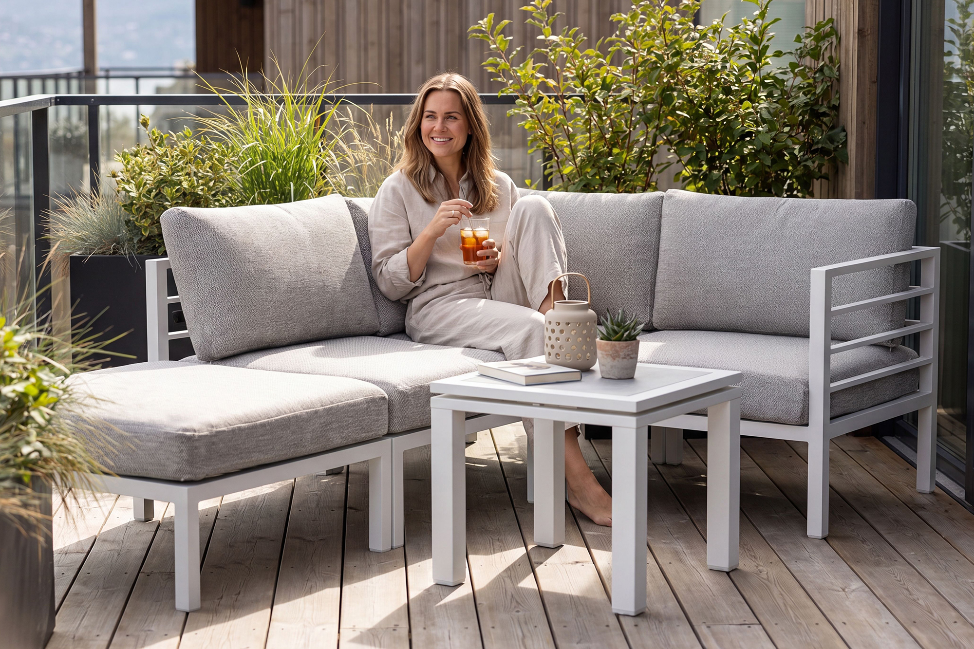 Adelaide Balkong Hagegruppe med bord