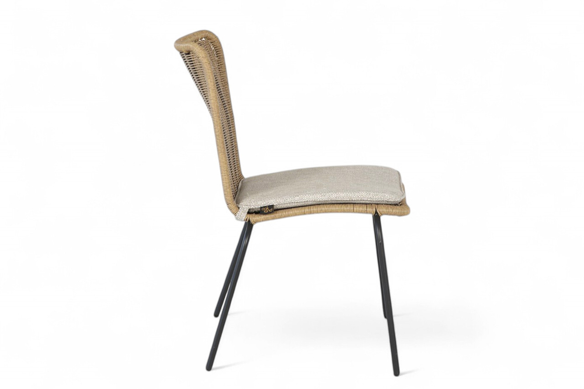 Lind rund spisegruppe D110 Oakshield med 4 Verona spisestoler