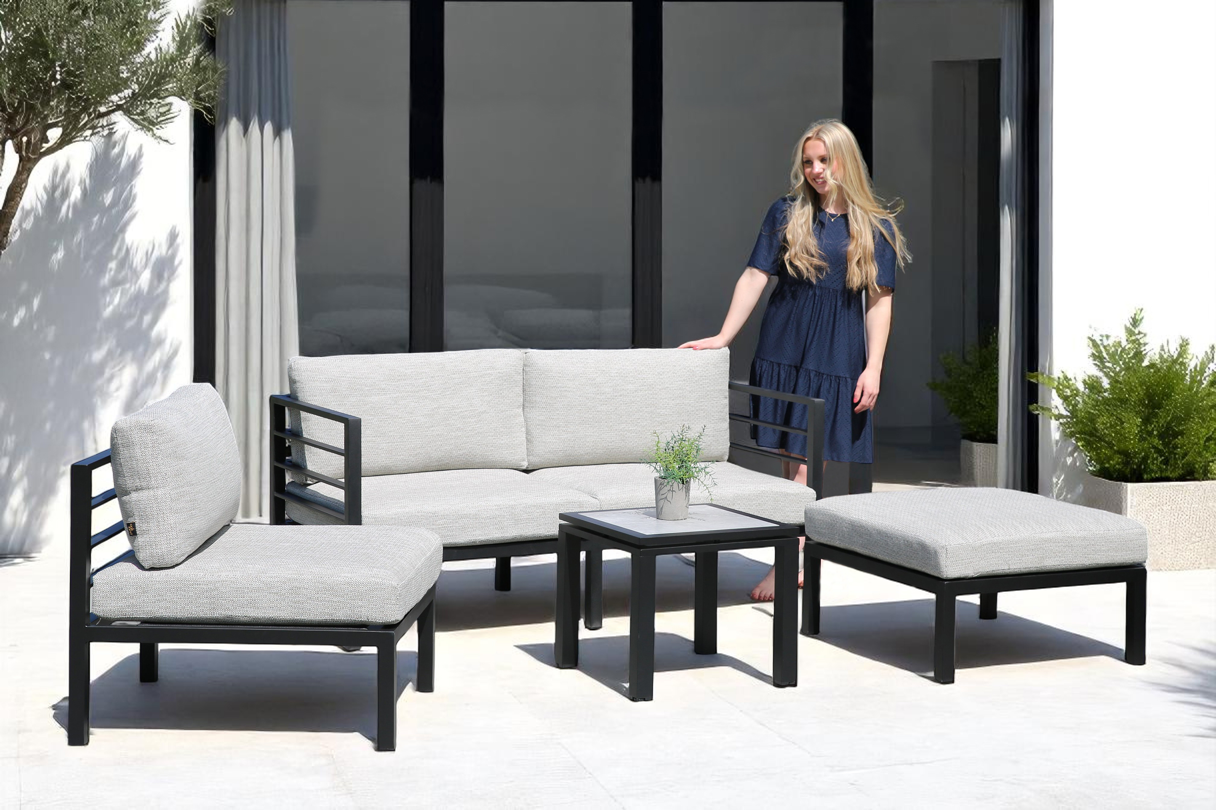 Adelaide Balkong Hagegruppe med bord