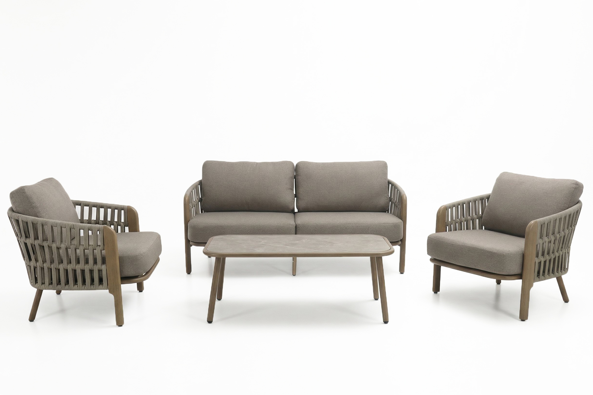 Signe hagegruppe med loungebord