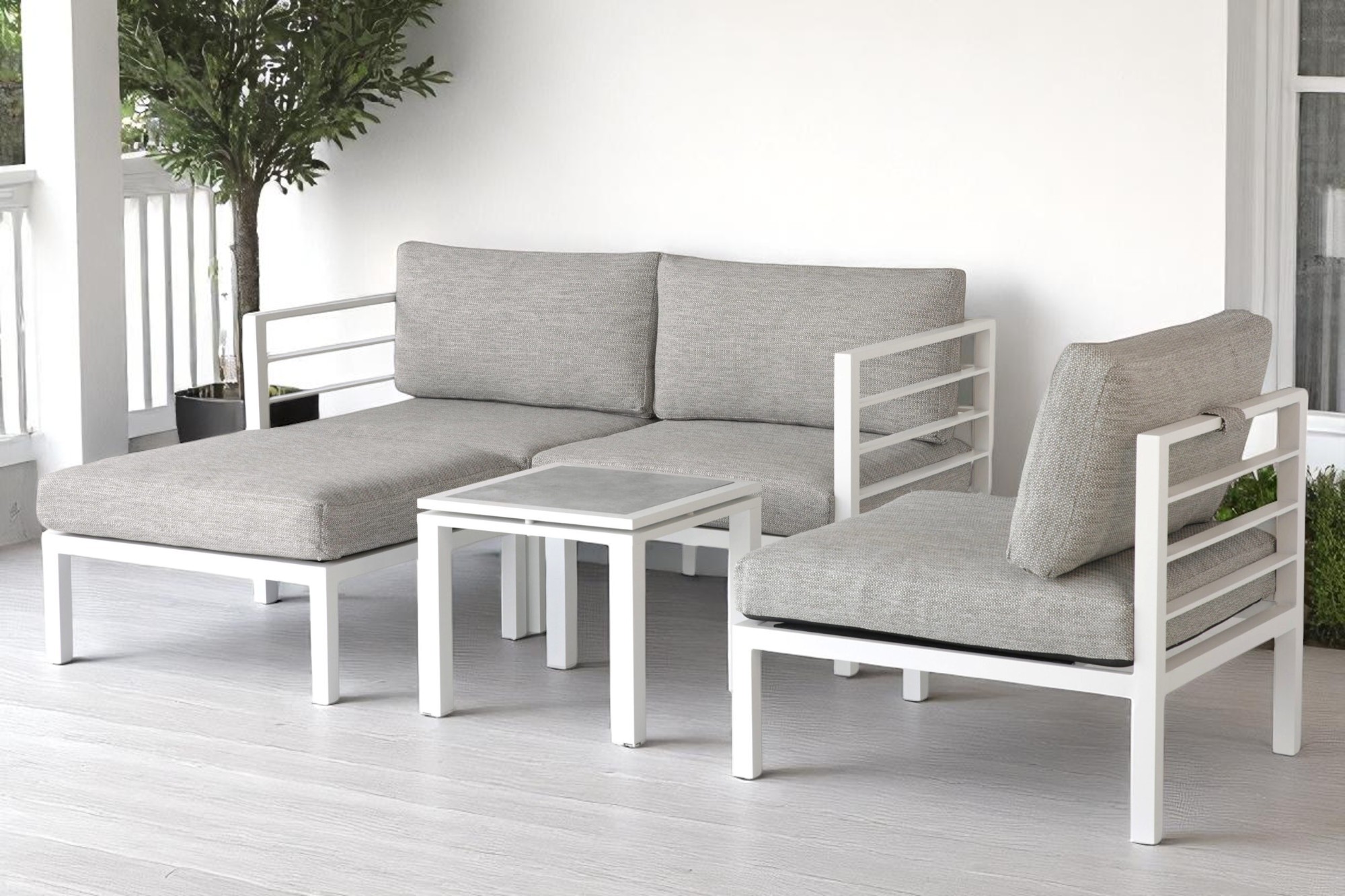 Adelaide Balkong Hagegruppe med bord