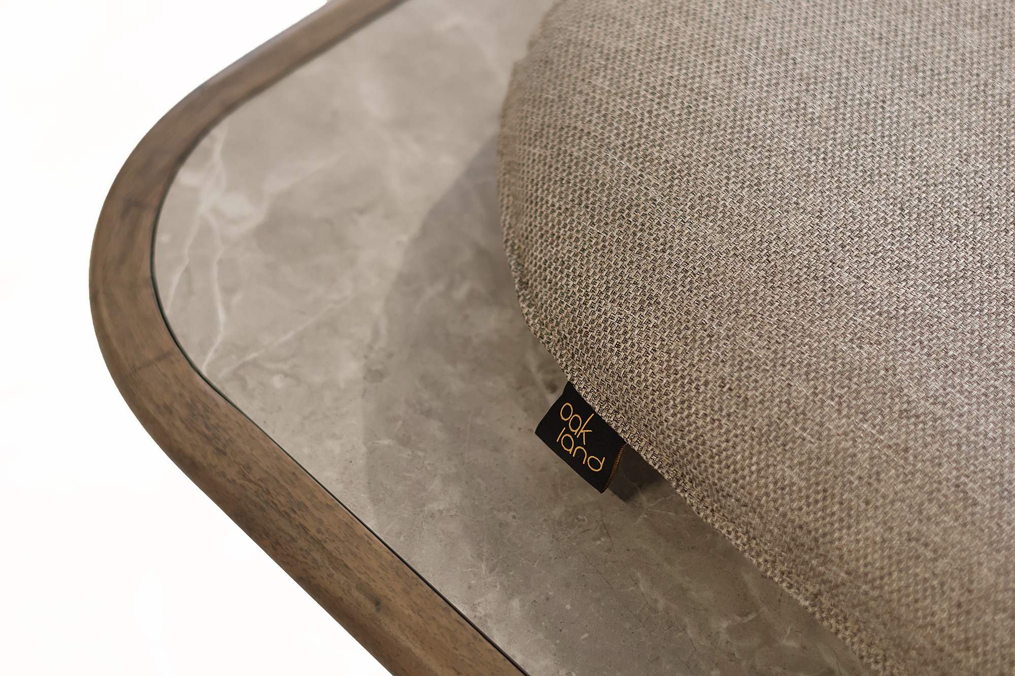 Thor spisegruppe 180x90 med 4 Signe spisestoler natur brun sunfab puter røkt oakshield