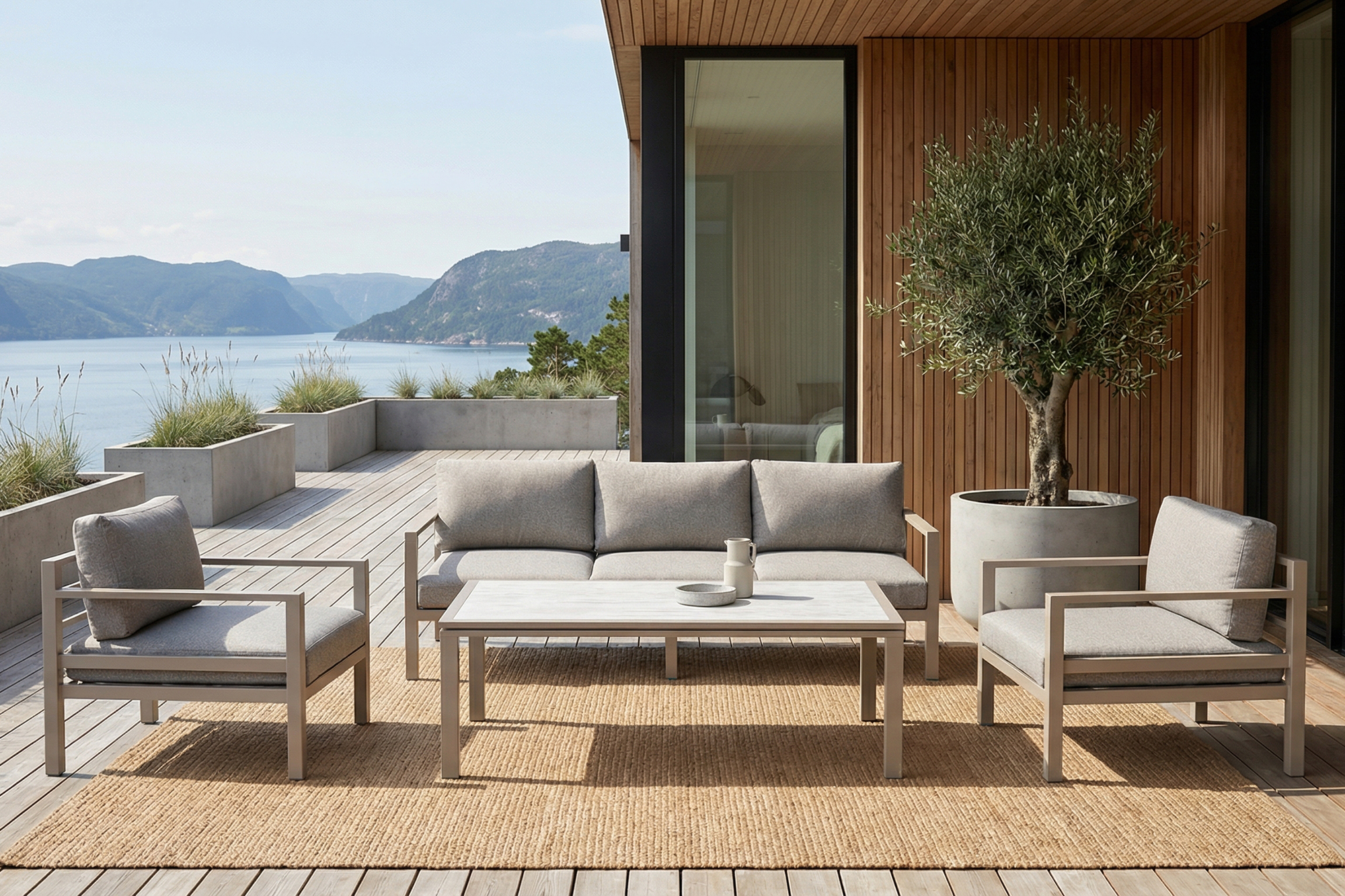 Adelaide Hagegruppe 3+1+1 med loungebord