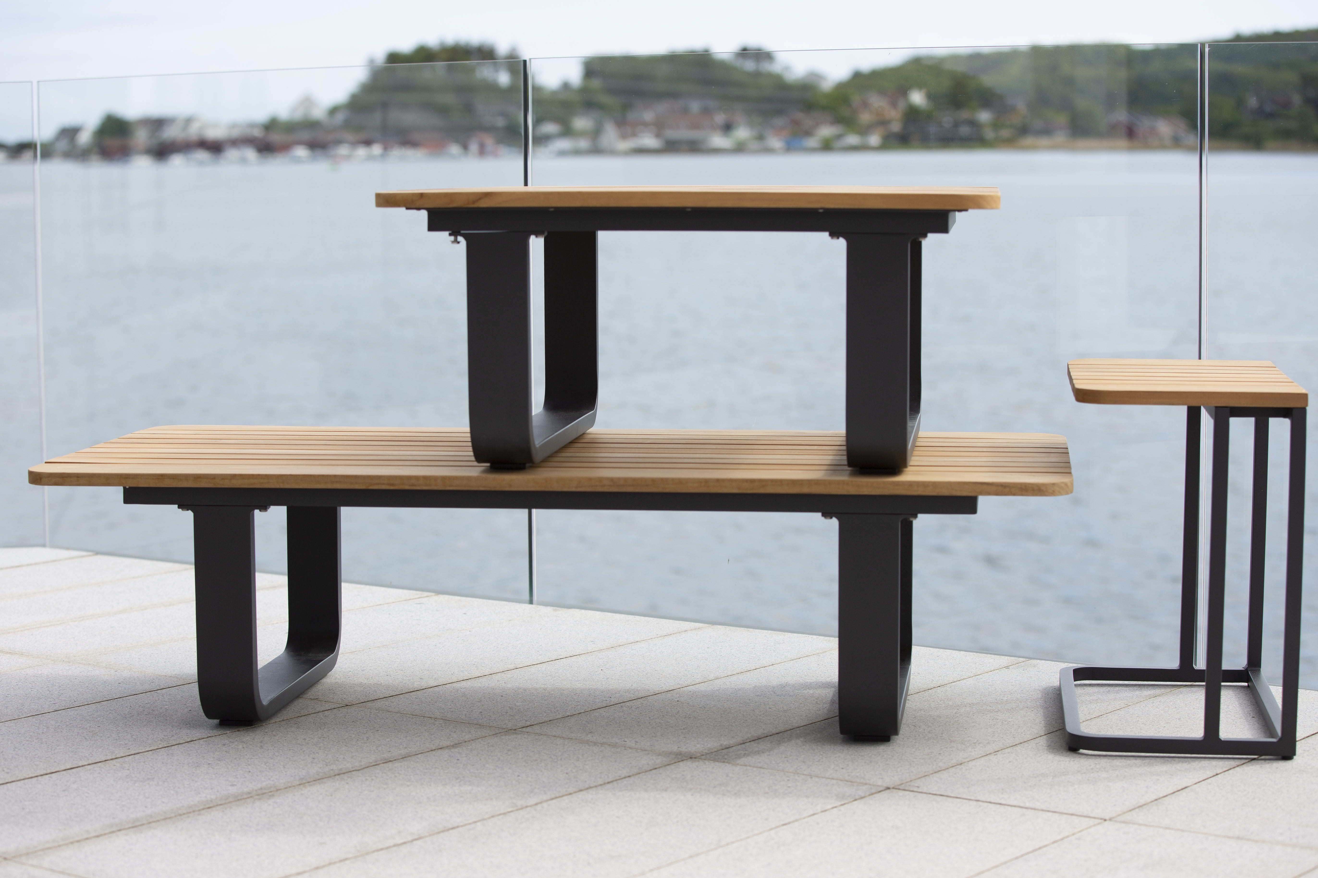 Kyoto stor modul hagegruppe med to teakbord 