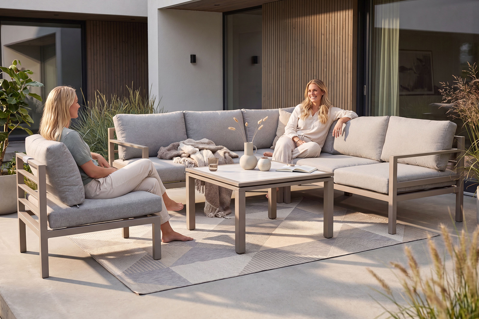 Adelaide Midtmodul Muskat aluminium med Mørk Natur puter