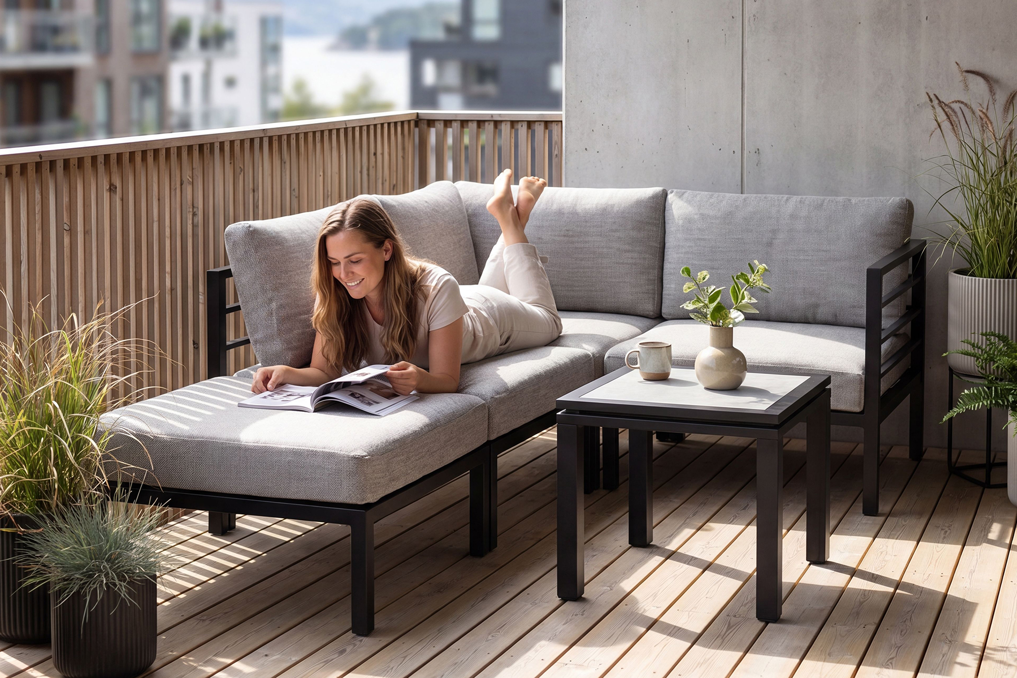 Adelaide Balkong Hagegruppe med bord
