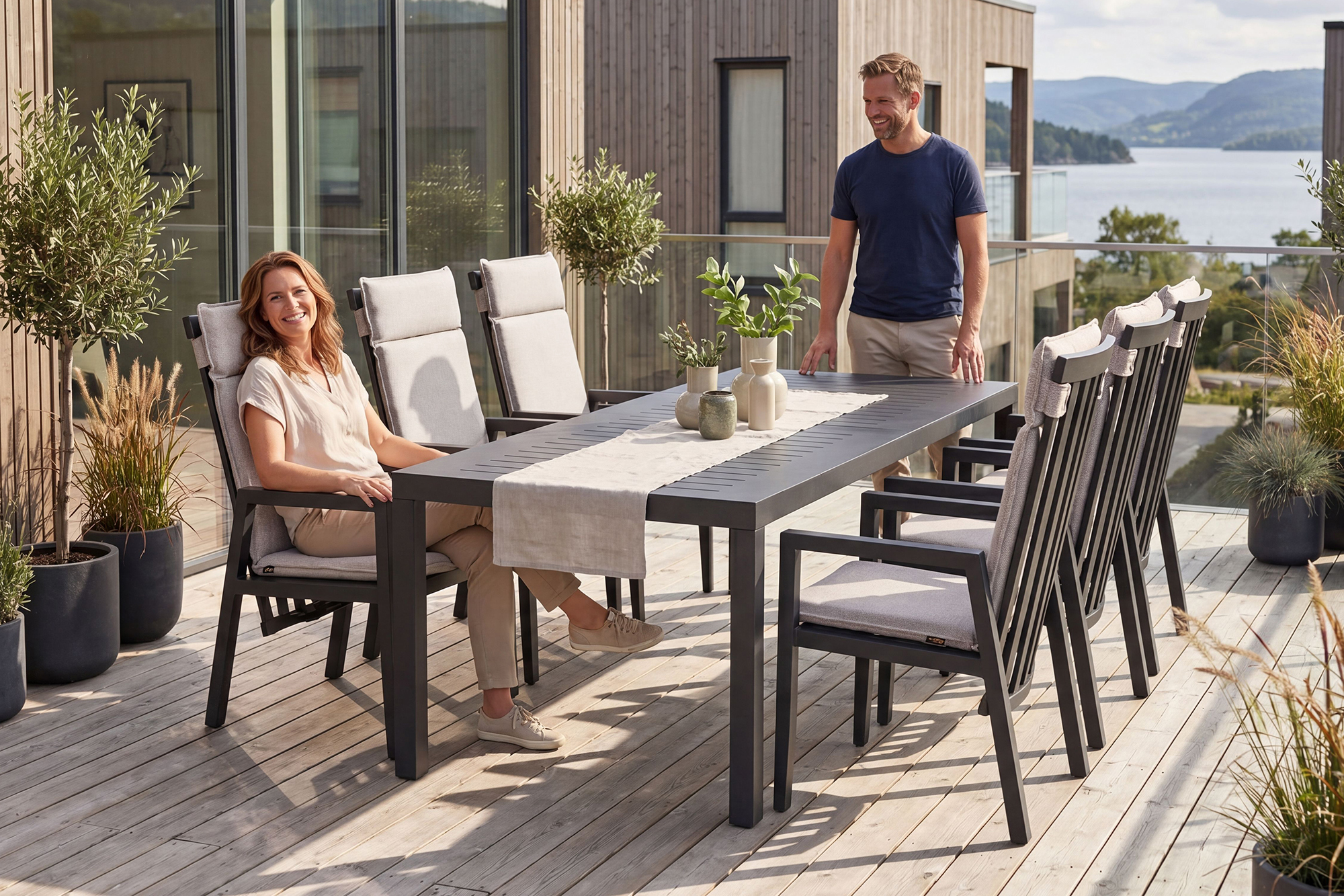 Vendela regulerbar spisegruppe