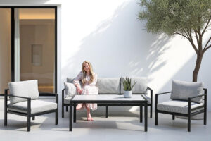 Adelaide Hagegruppe 3+1+1 med loungebord