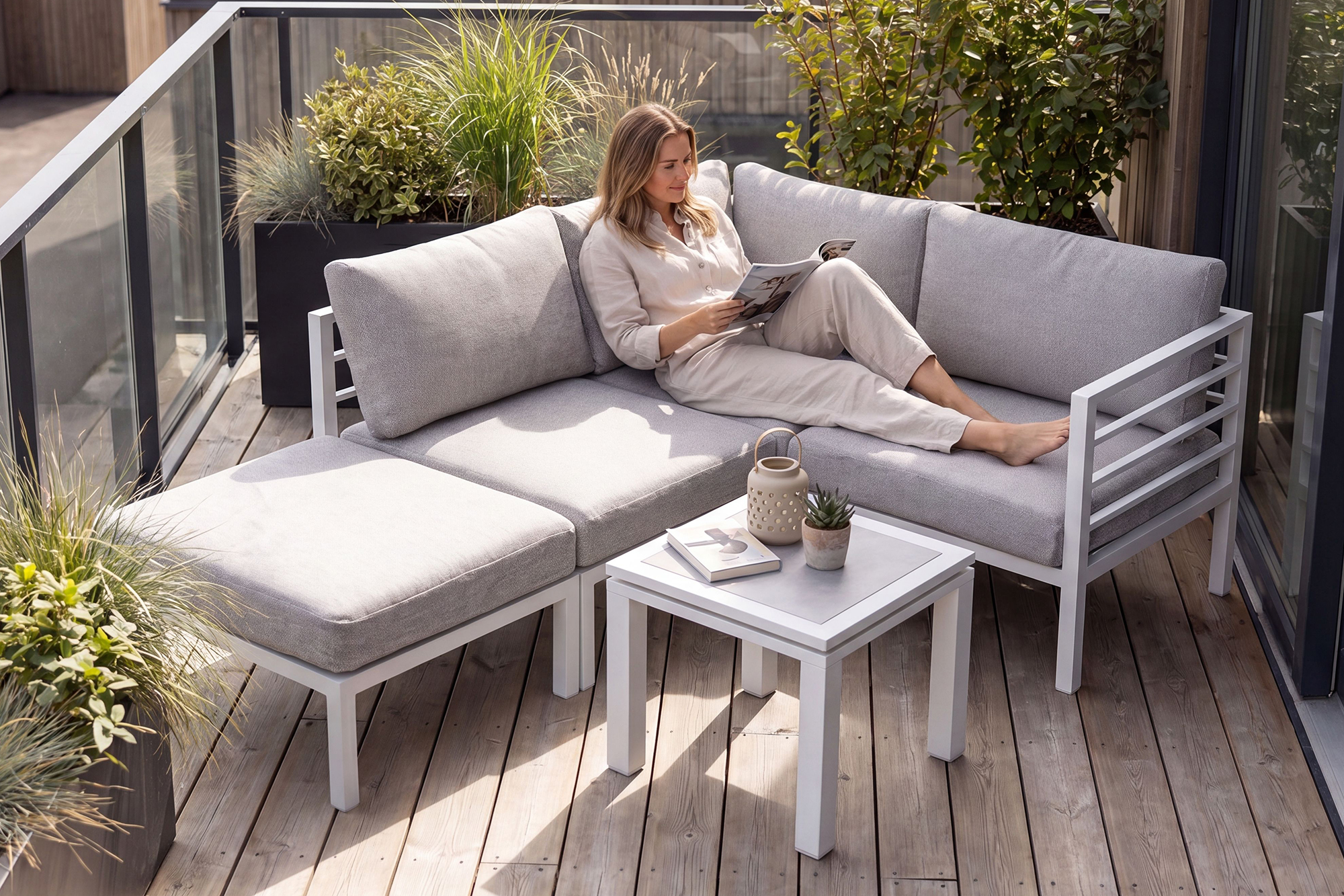 Adelaide Balkong Hagegruppe med bord