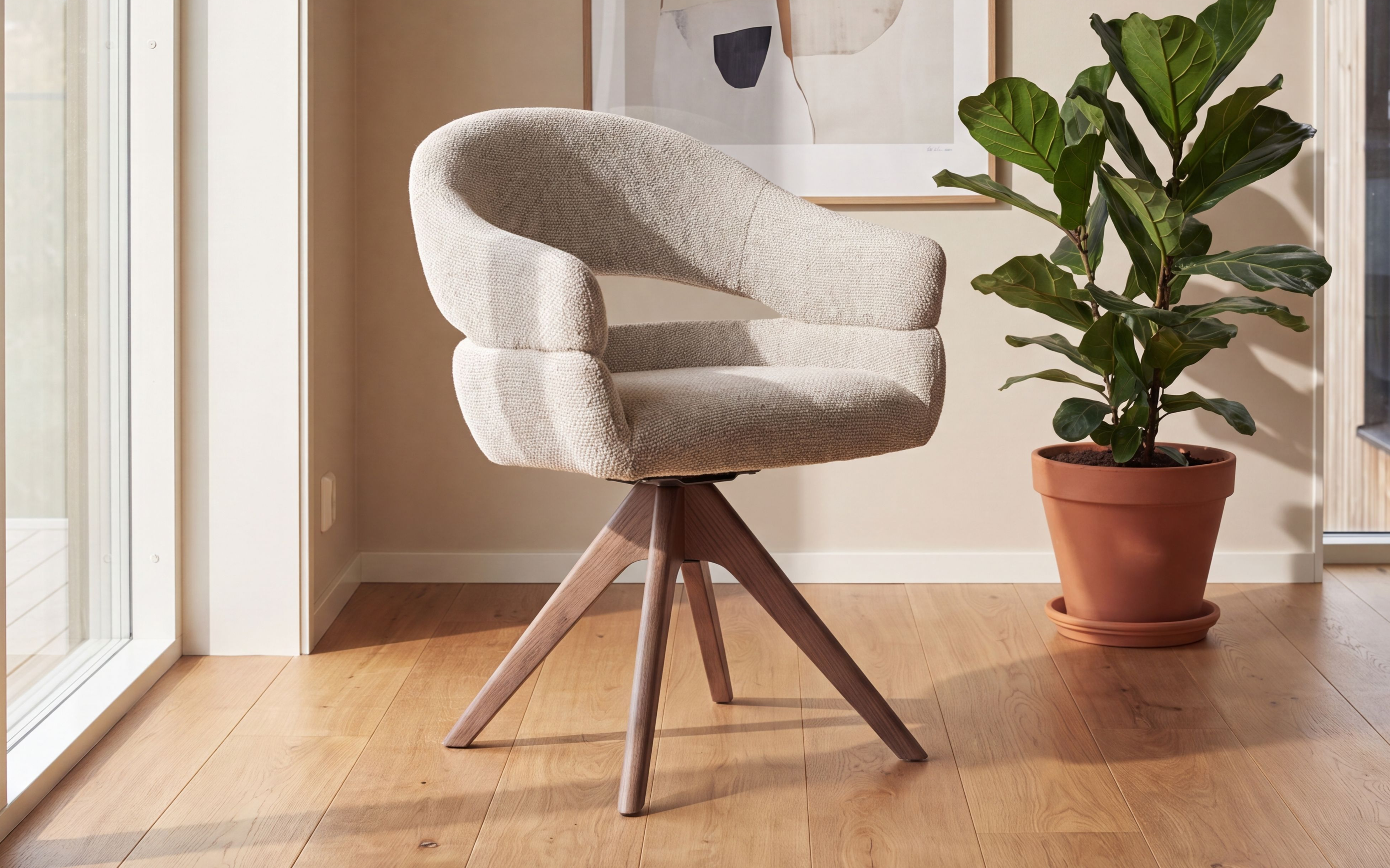 Vera Spisestol Beige Med Røkt Bein