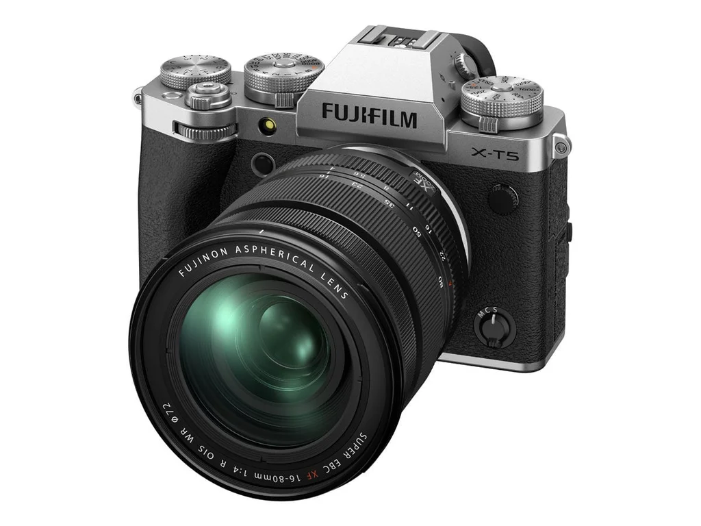 Fujifilm X-T5 Silver + Fujinon XF 16-80mm f/4 R OIS WR