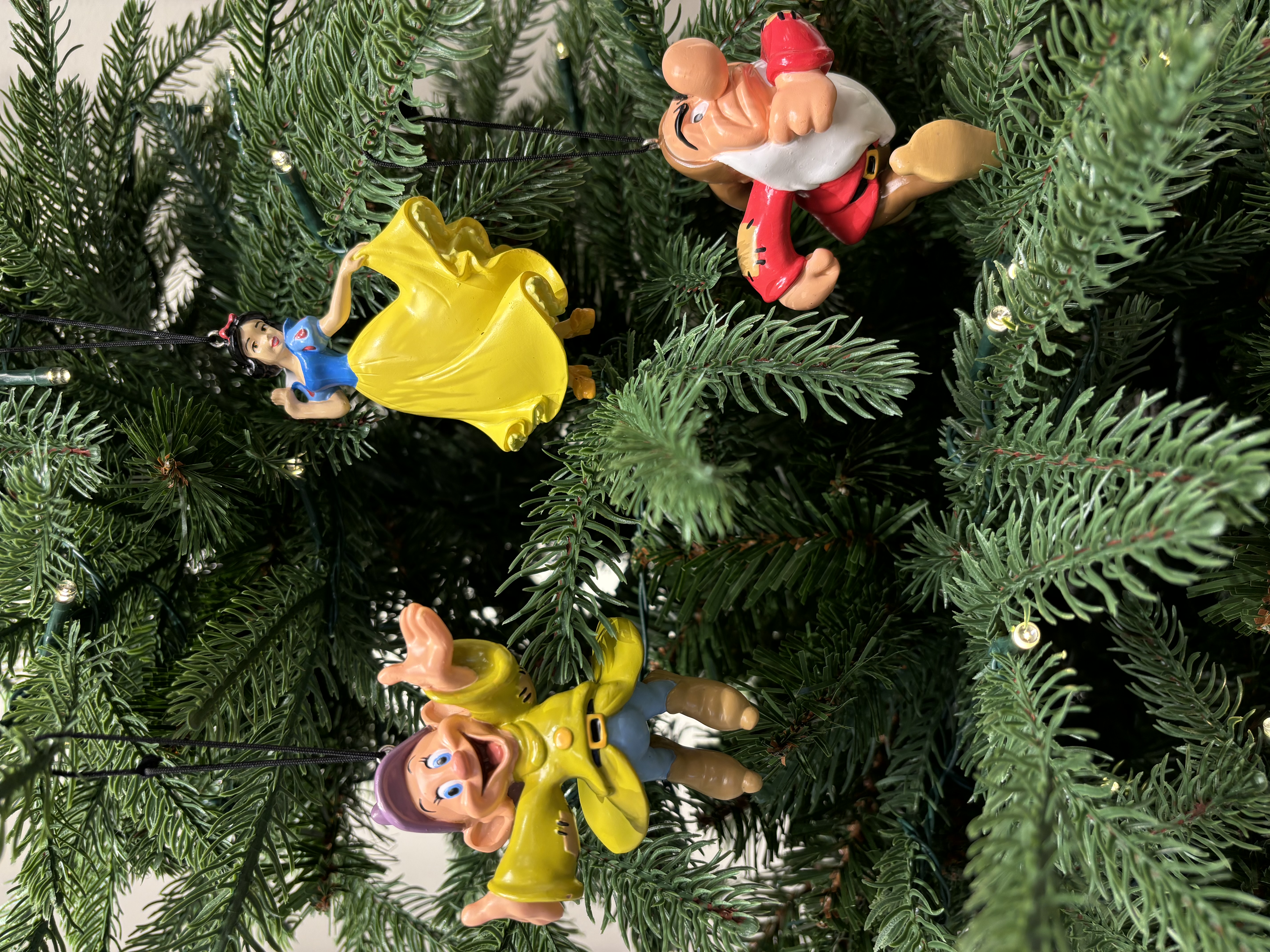 Juletrepynt Sinnataggen