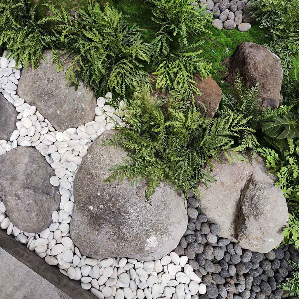 Decorative stones outdoors and indoors – take your garden and home