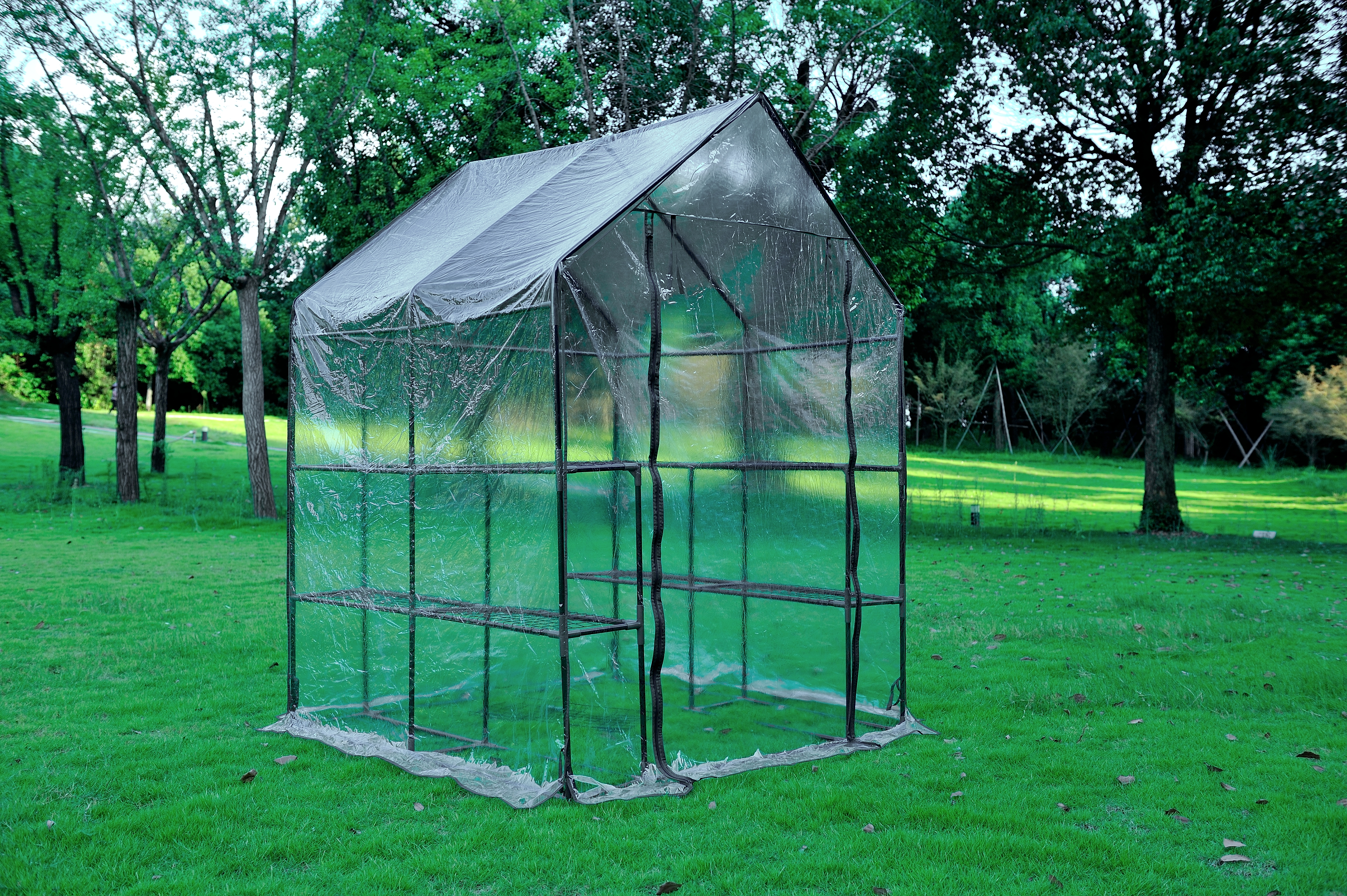 Walk-in greenhouse Black