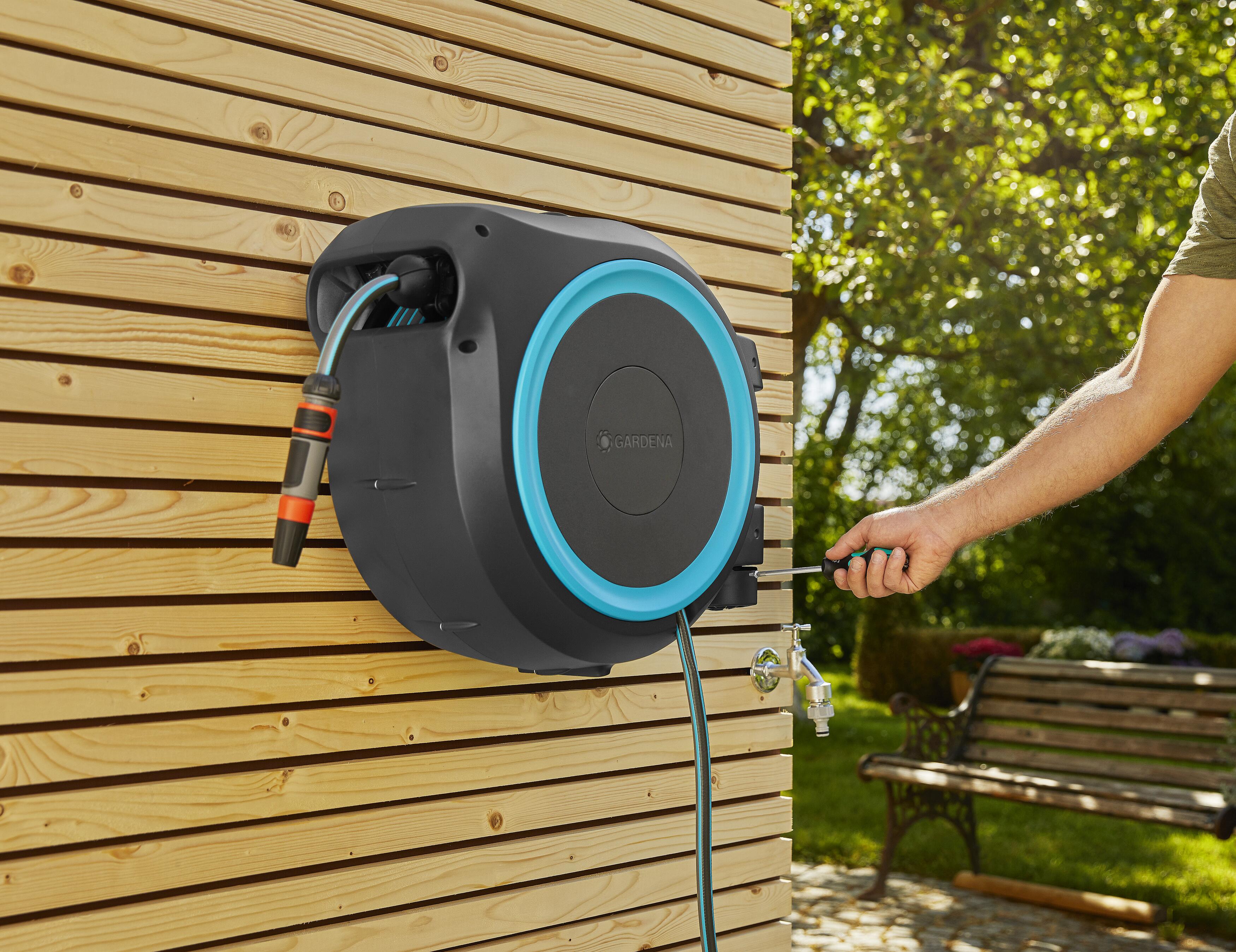 Väggslangbox RollUp M/L (25M) Gardena