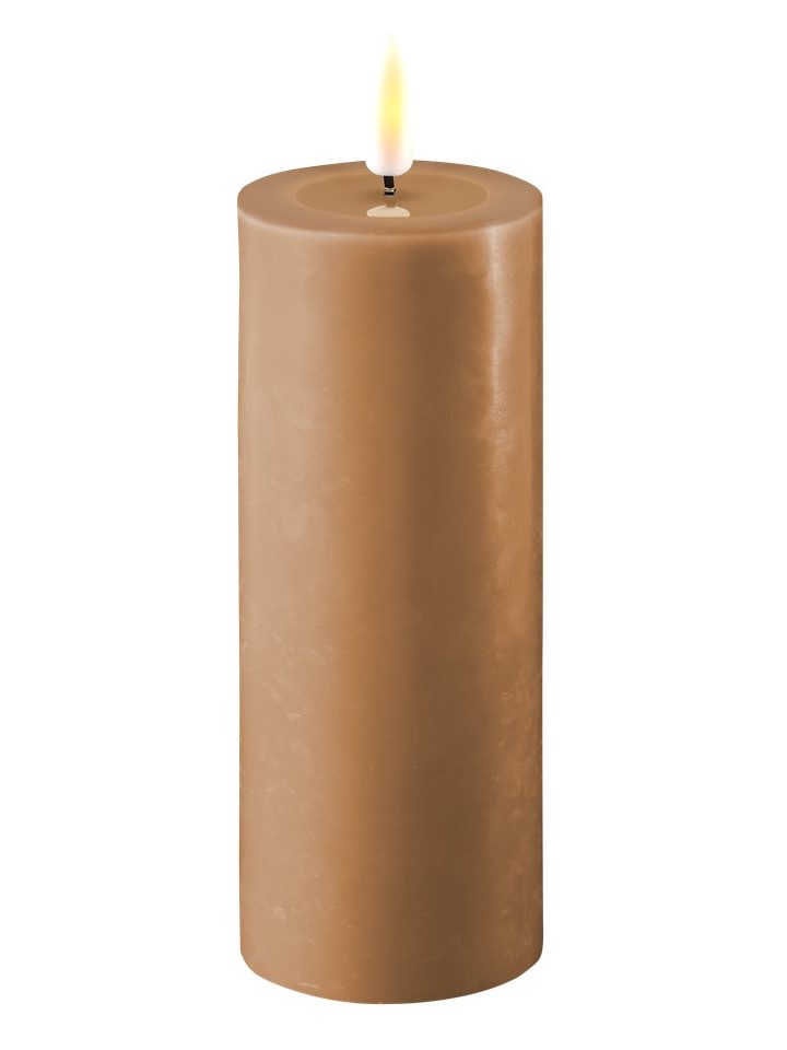 Deluxe LED pillar candle D5xH12,5 caramel