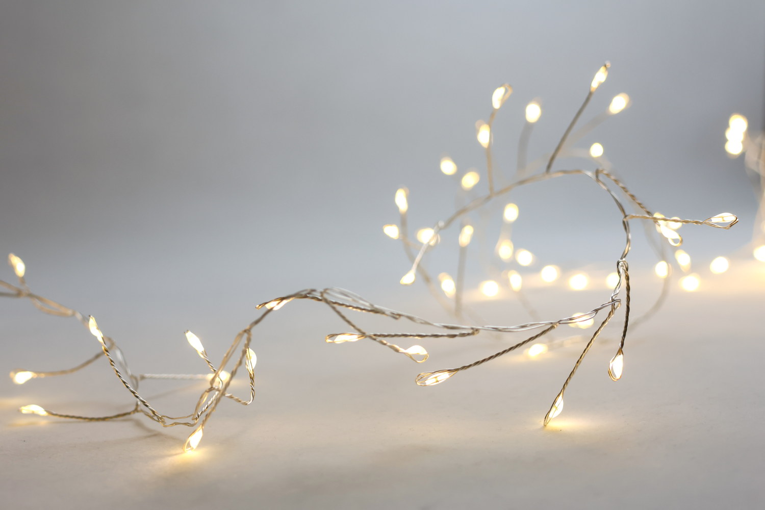 Light Chain Cluster Decor