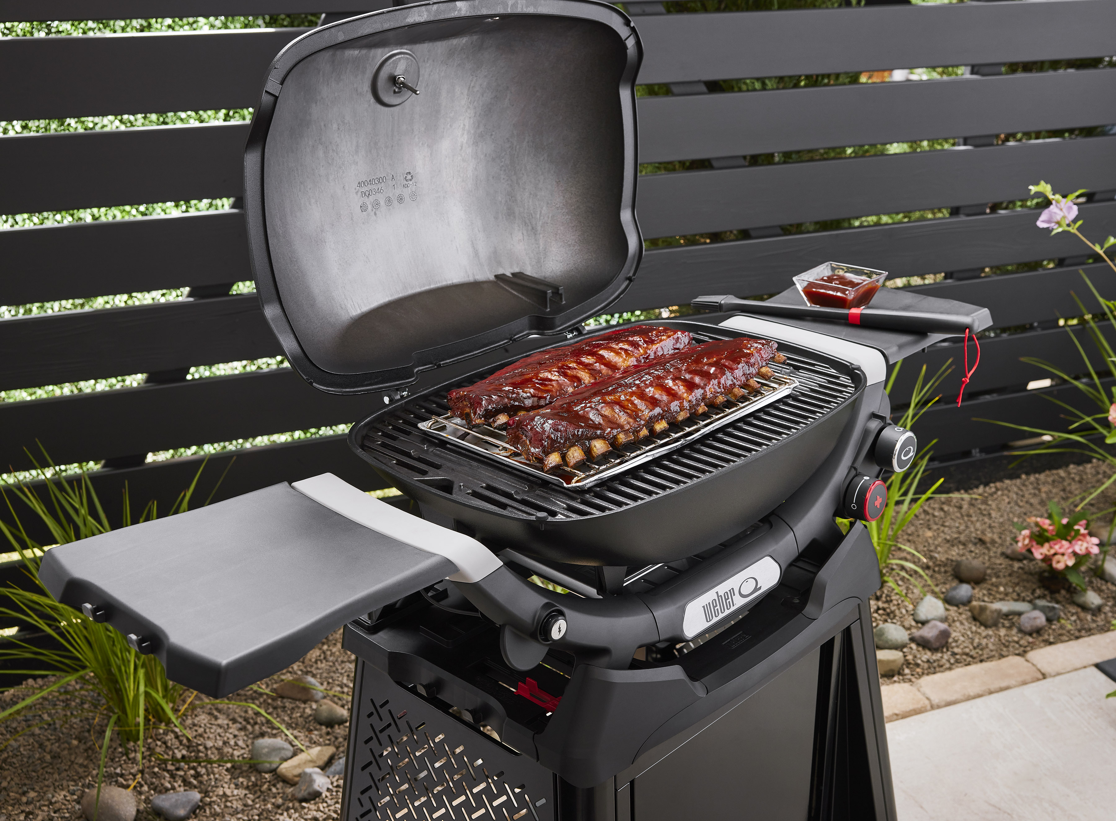 Gassgrill Q 2800N+ med Premium-vogn