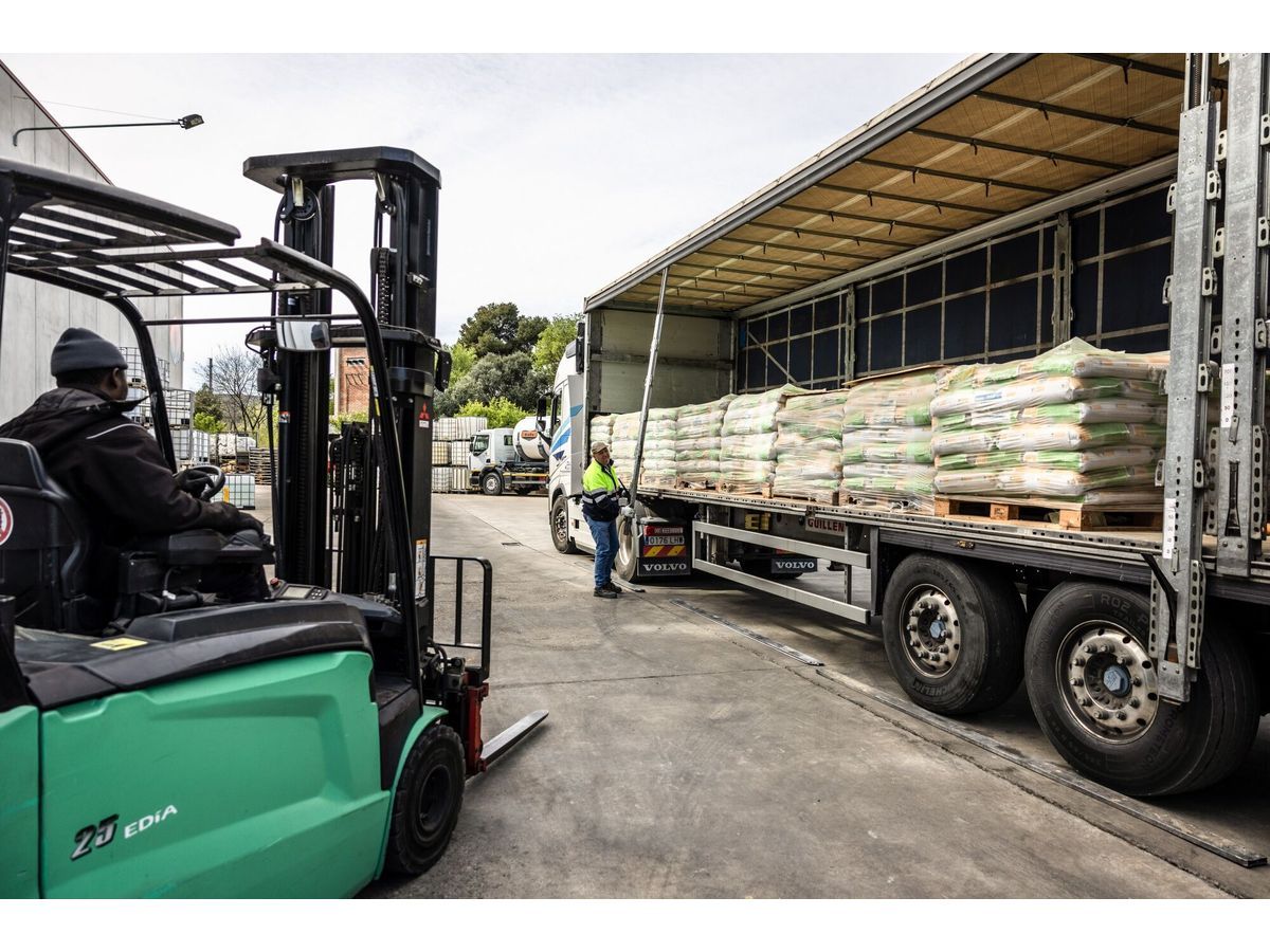 Why the Euro Zone Just Slipped Into Contraction (And What It Means for Rates) -- AlturaFlow