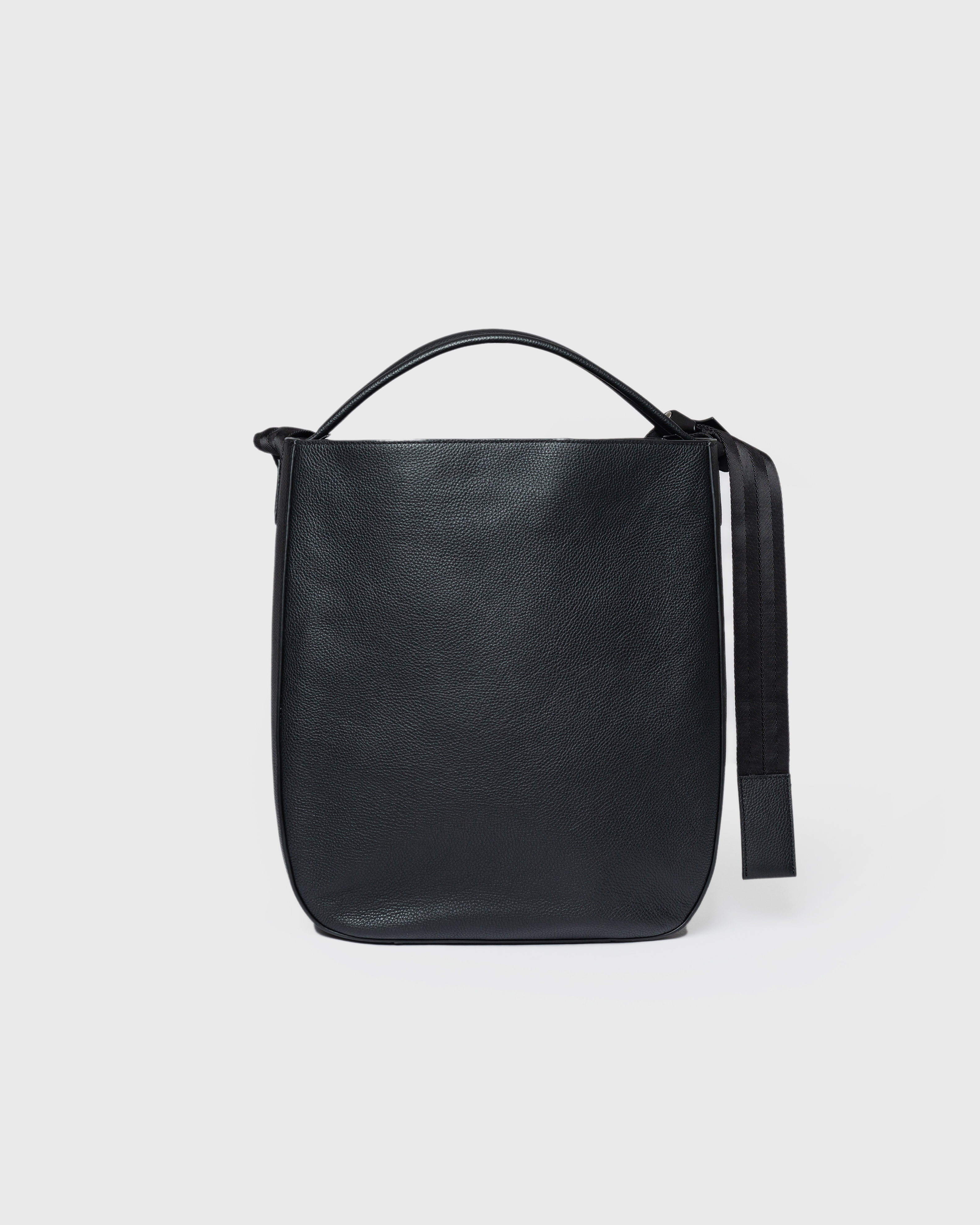 Front view of Sandqvist Agile Hobo Tote Bag, black, showing the handle.