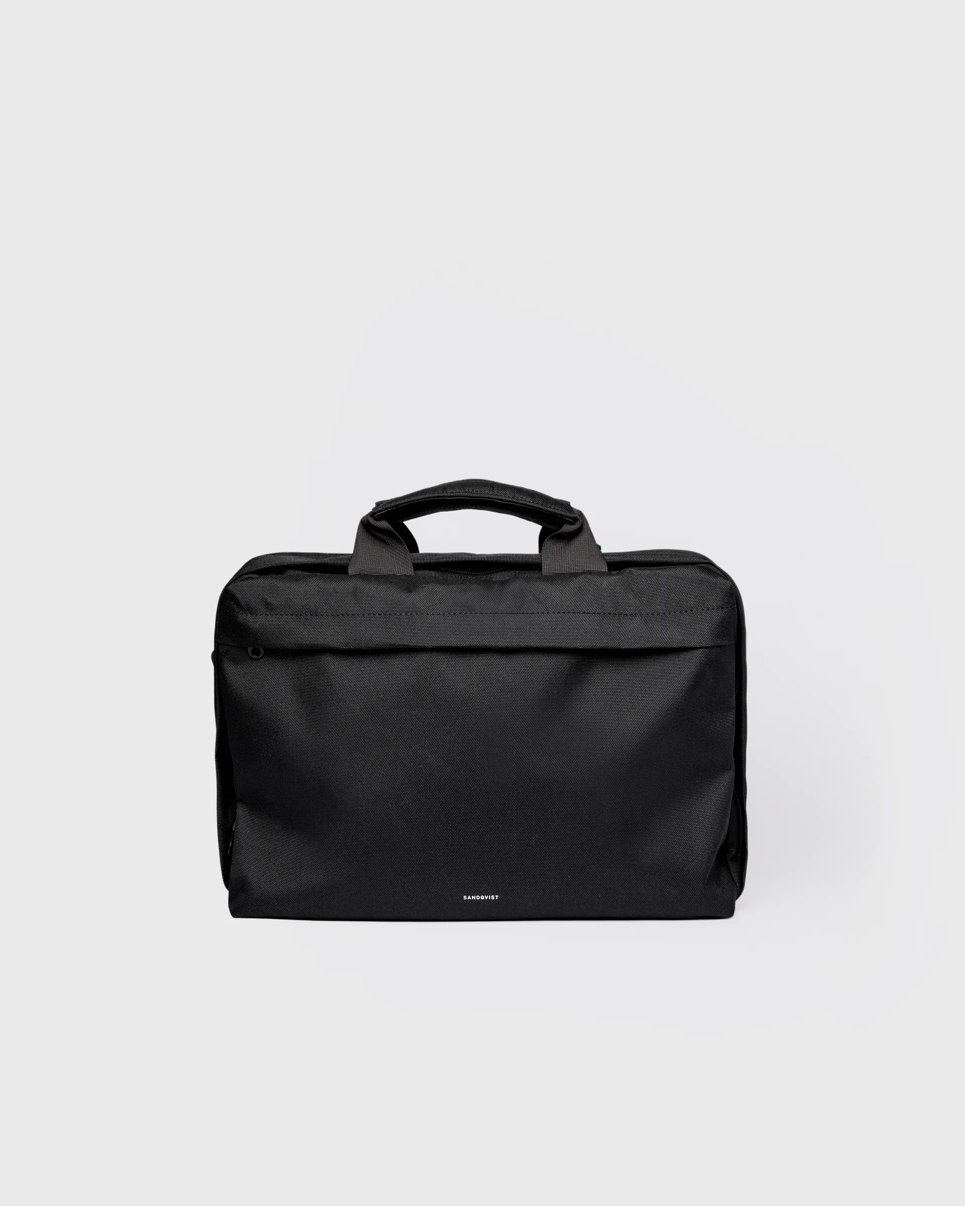 GO Briefcase, black. Front view, handle and front pocket with zipper.