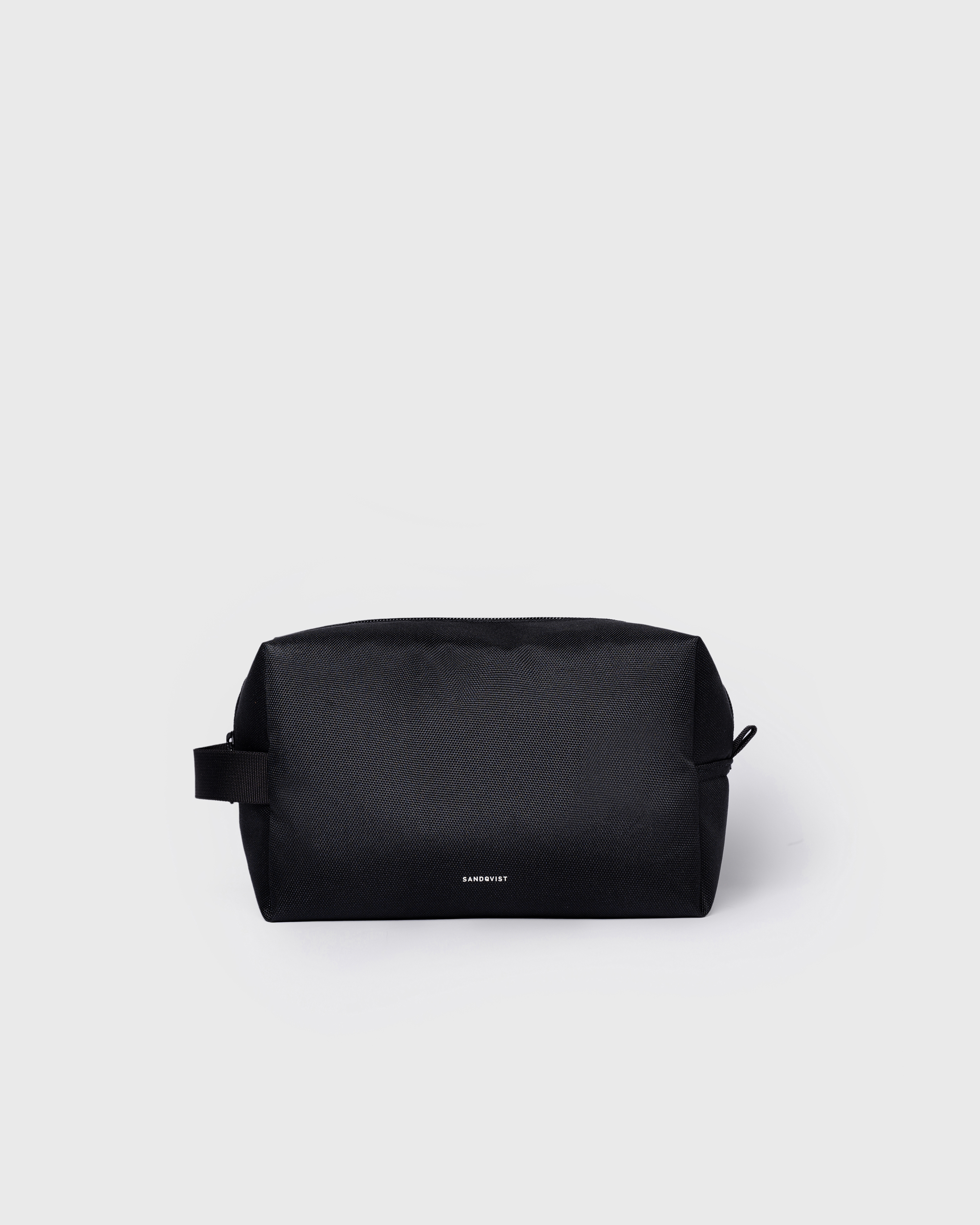GO Handle Wash Bag, black. Front view.