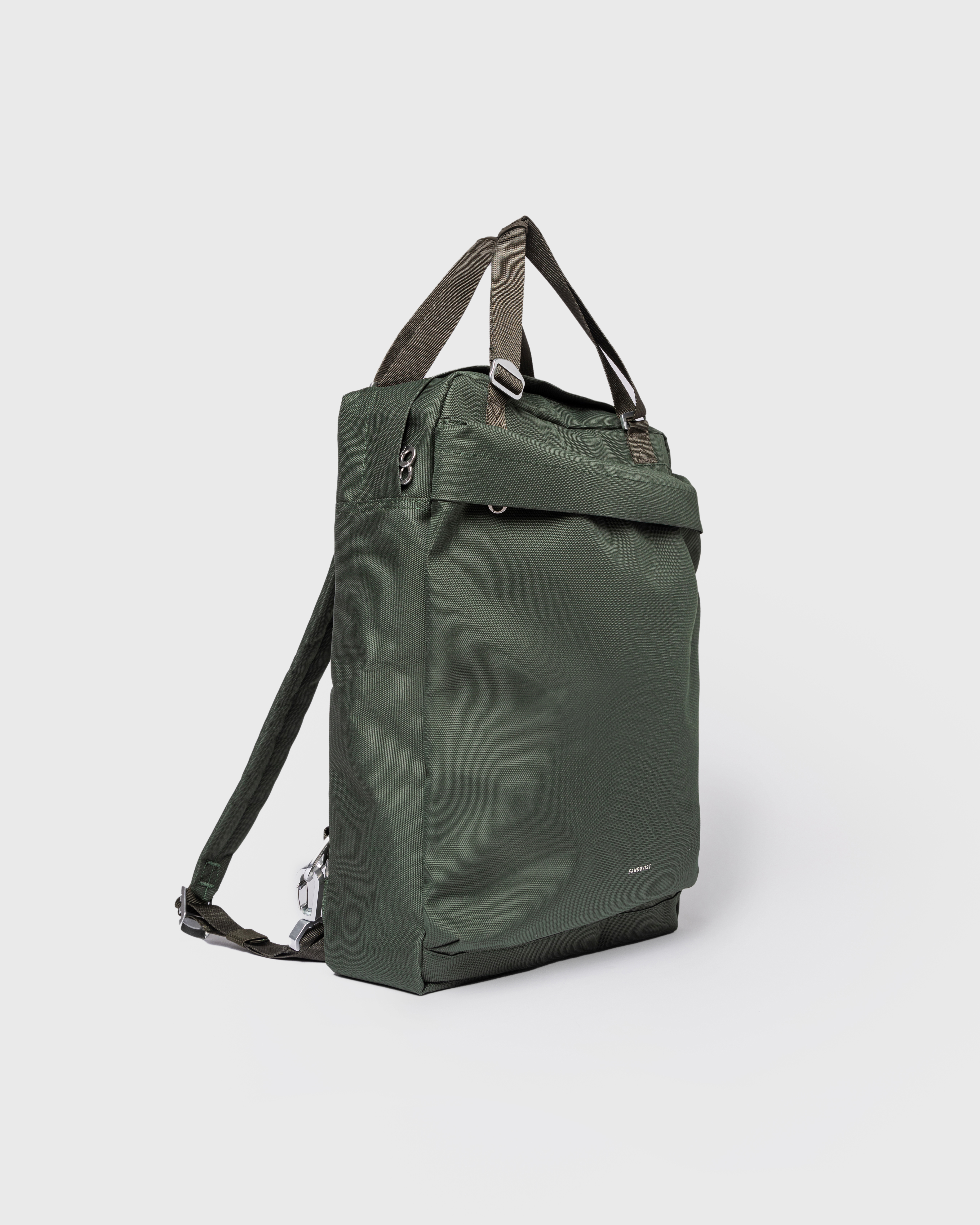 Sandqvist Go 2-way Tote Bag, green. Front view, handles and shoulder straps.