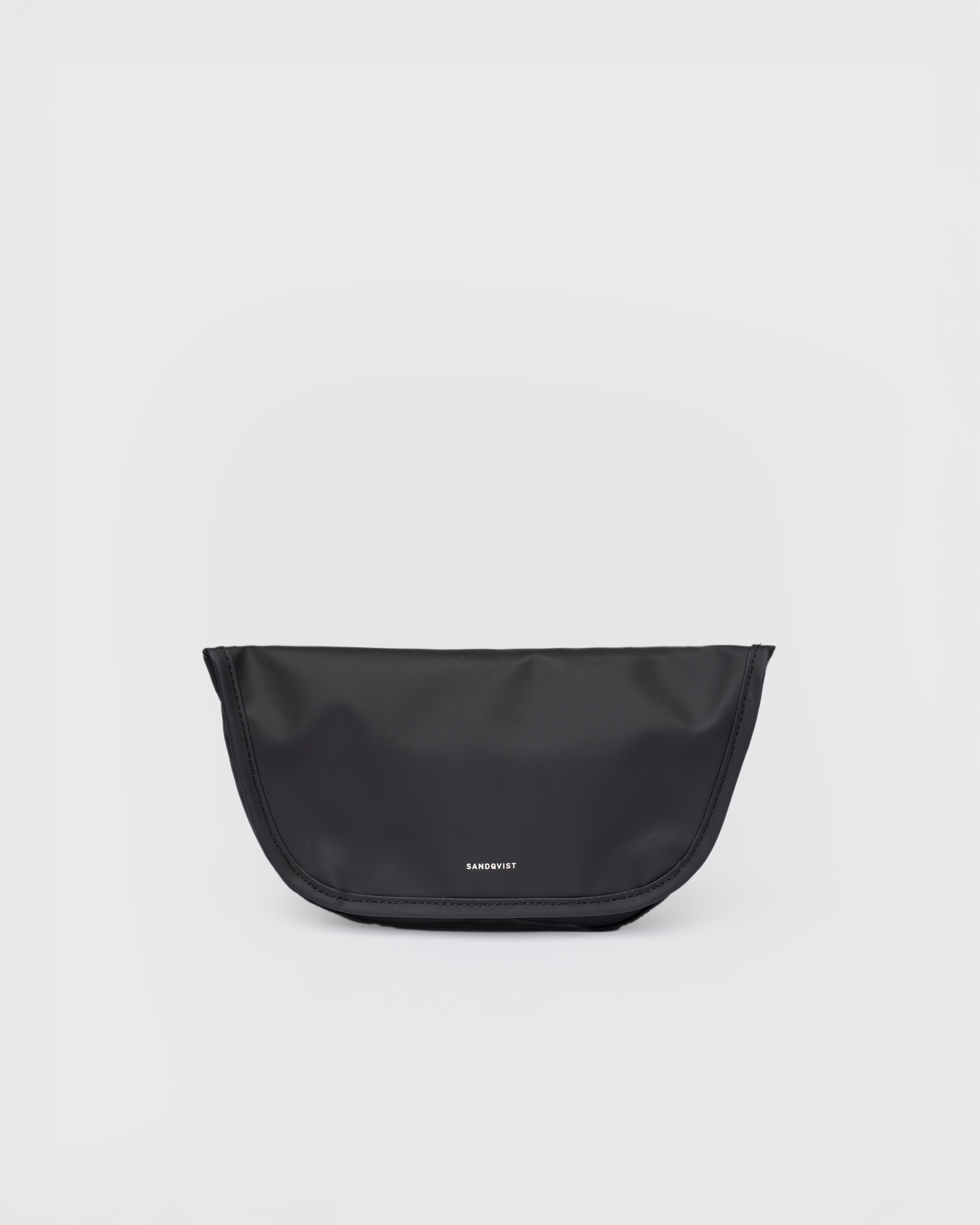 Crossbody bag. Sandqvist STREAM Messenger Mini in black, front view.