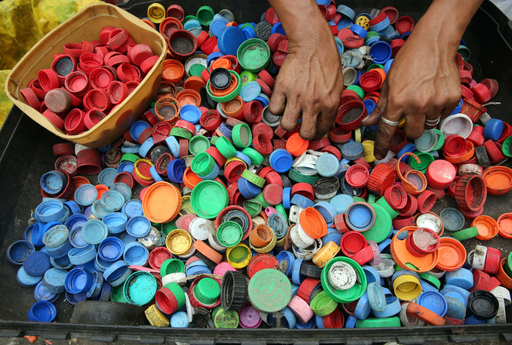 Press Release: Surf Fins From Recycled Bottle Caps