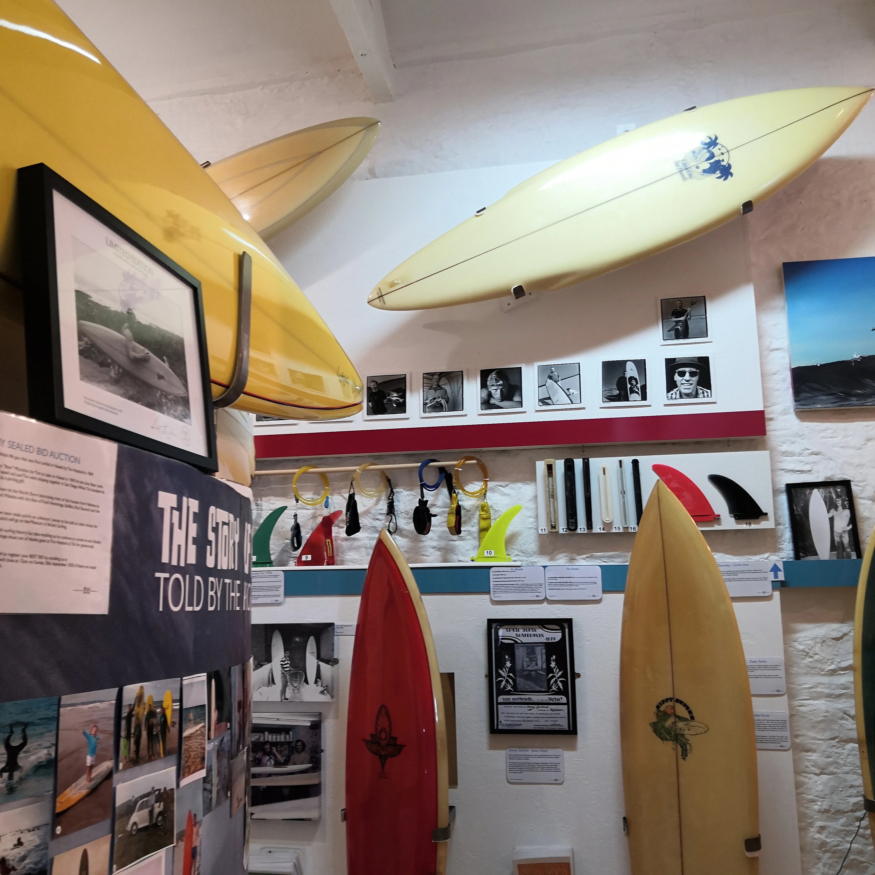 Trayectoria de la historia de las quillas en las tablas de surf 
