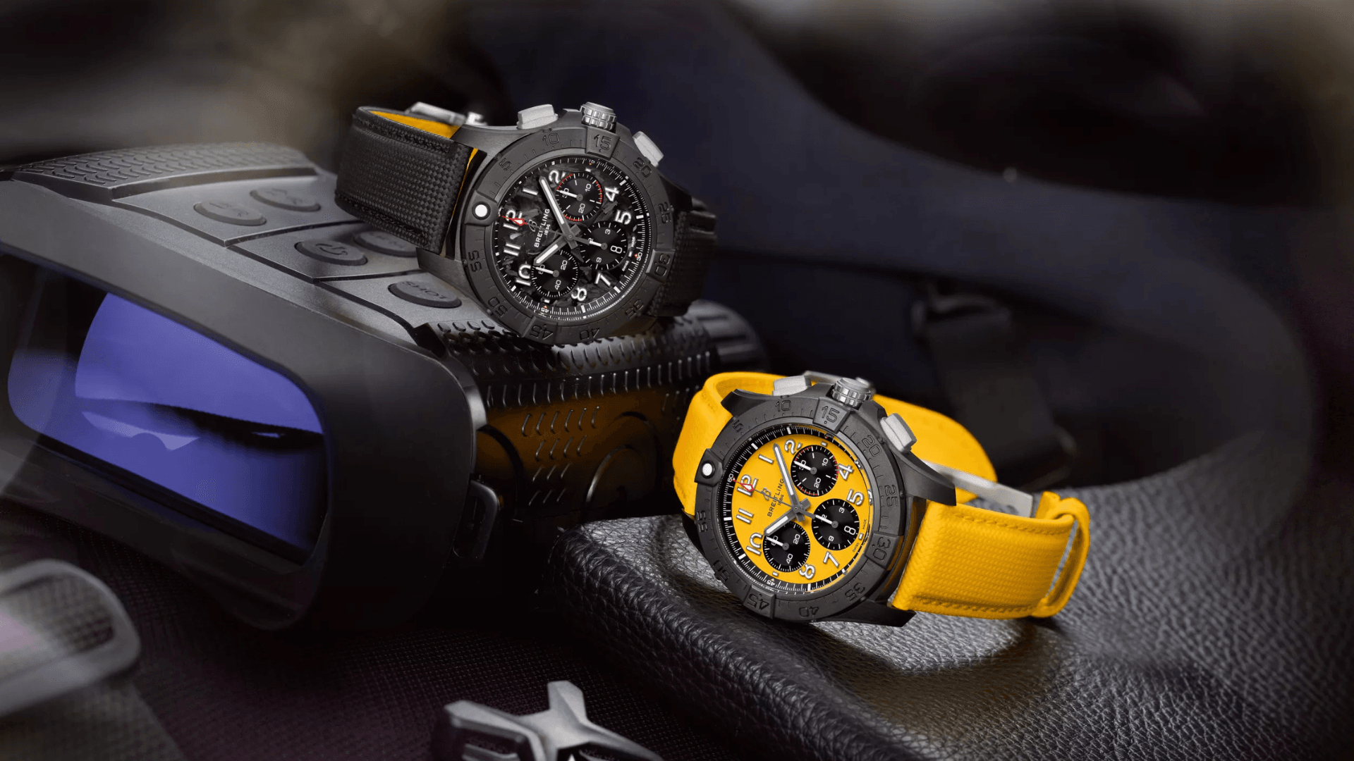 Breitling Avenger Night Mission-chronograaf