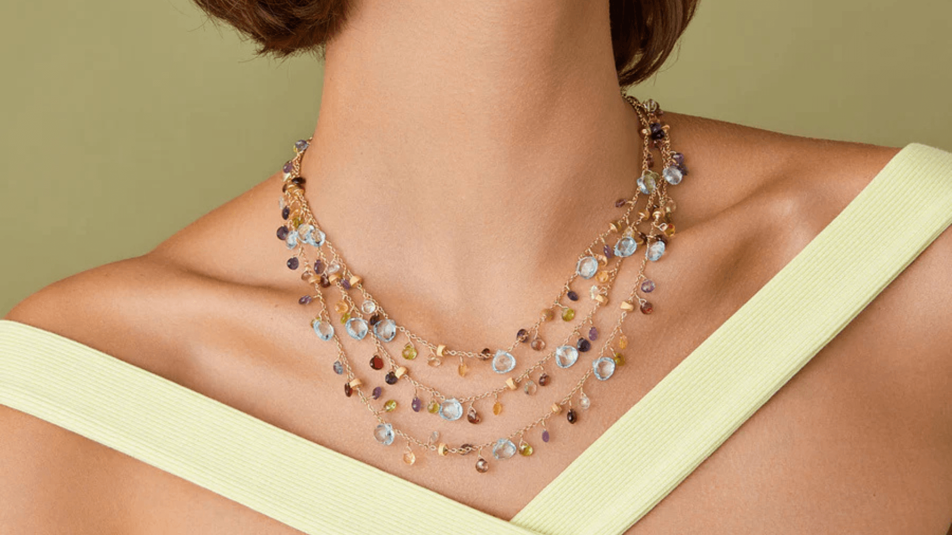 Sieraden met kleurrijke edelstenen