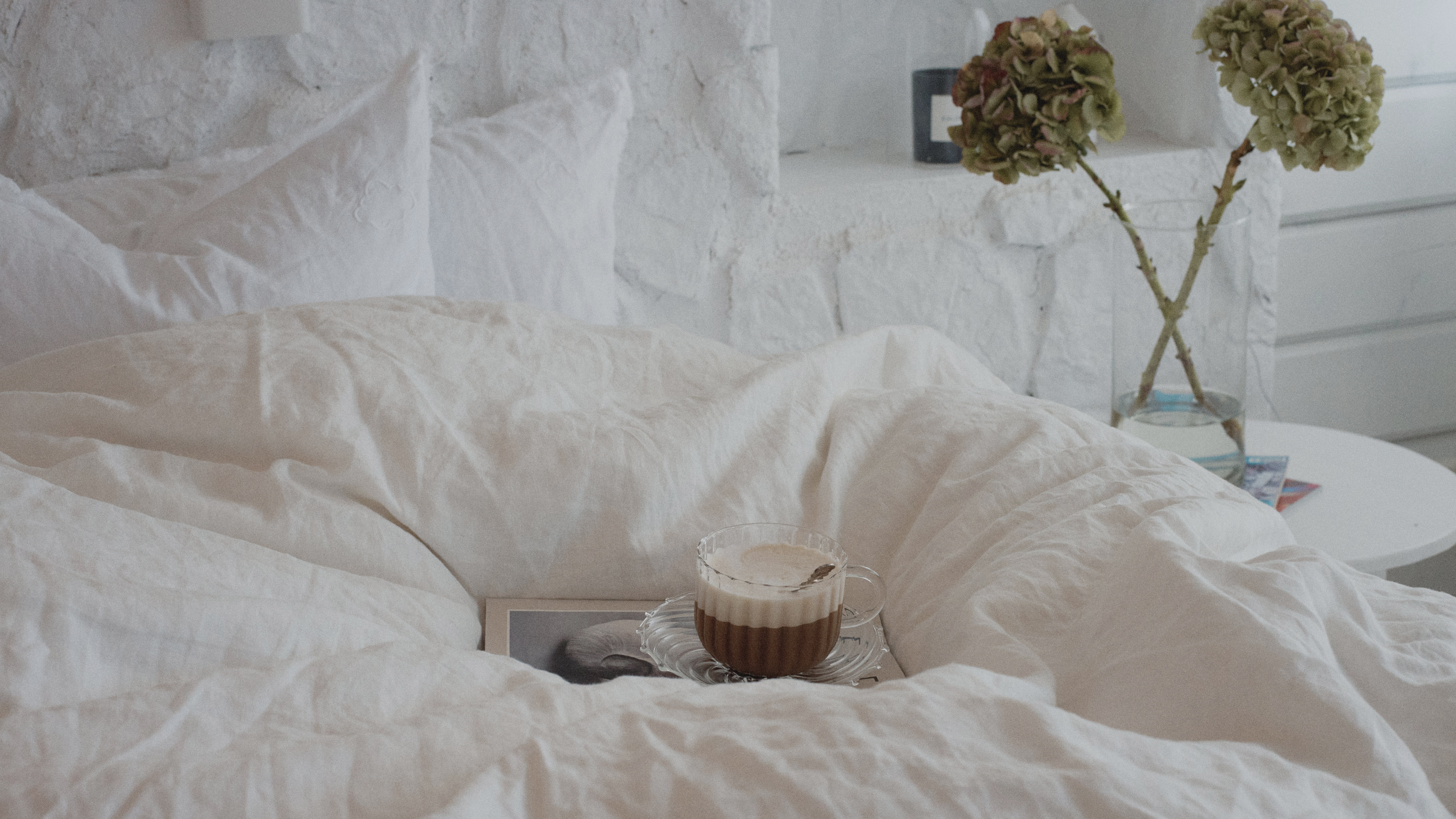 Fluffy paintings & interior | Happy Fluffy Cloud