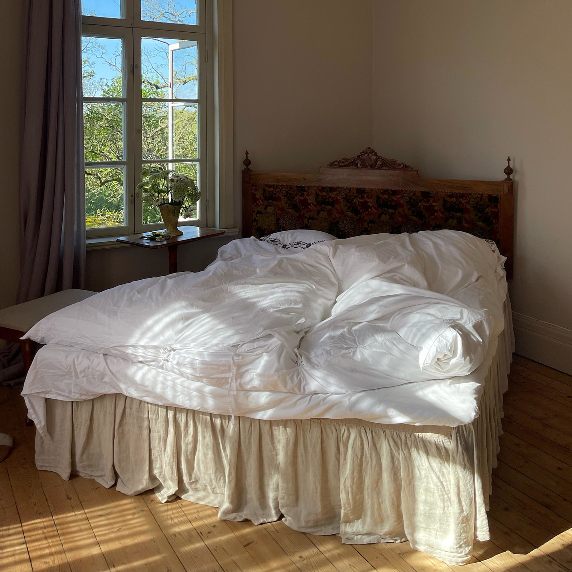 Get inspired by our down comforters and fluffy products | Happy Fluffy Cloud