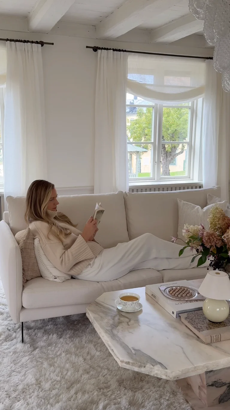 Flamingon 2.5 sits i Rewool Panama Vit 001.